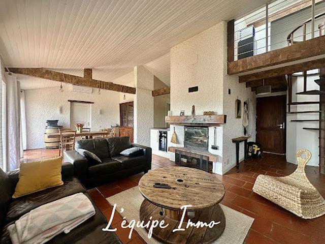 Vente Villa 6 pièces 125 m2 Saint Cricq