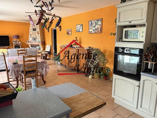Vente Villa 6 pièces 128 m2 Saint Denis