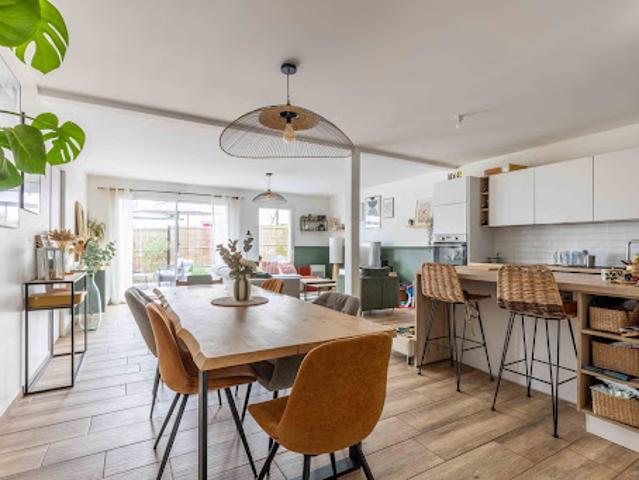 Vente Villa 6 pièces 130 m2 Montreuil le Gast