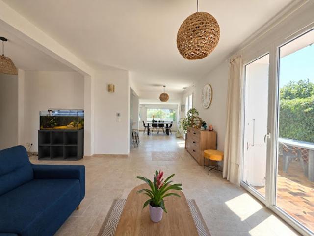 Vente Villa 6 pièces 135 m2 Château Arnoux Saint Auban