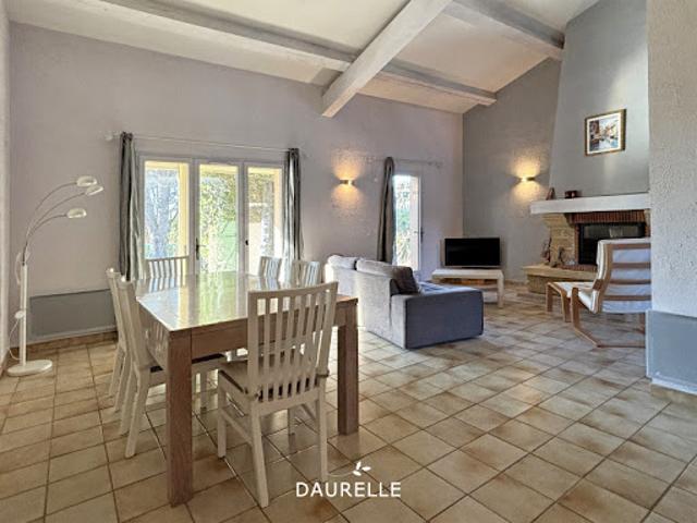 Vente Villa 6 pièces 140 m2 Chateaurenard