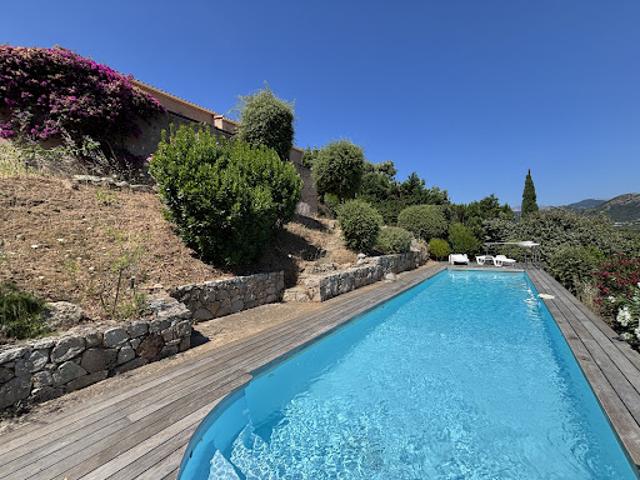 Vente Villa 6 pièces 141 m2 Sainte lucie de porto vecchio