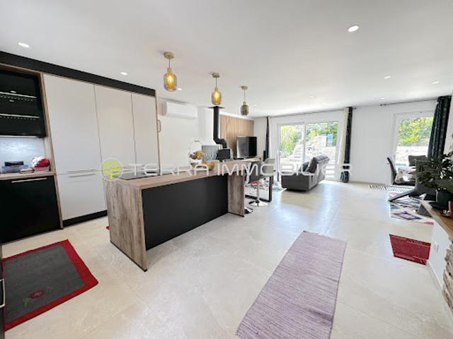 Vente Villa 6 pièces 145 m2 Afa