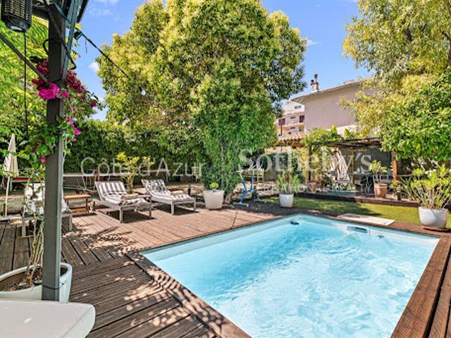 Vente Villa 6 pièces 145 m2 Nice