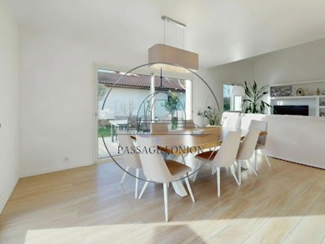Vente Villa 6 pièces 149 m2 Bassussarry