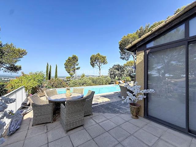 Vente Villa 6 pièces 154 m2 Taillades