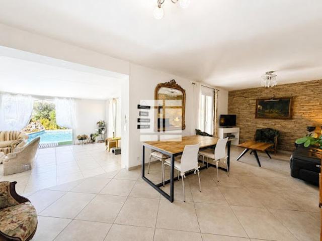 Vente Villa 6 pièces 155 m2 Bastelicaccia