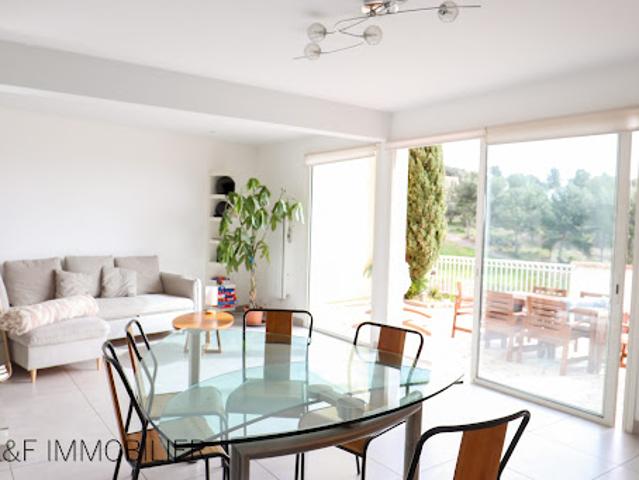 Vente Villa 6 pièces 160 m2 Saint Cyr sur Mer