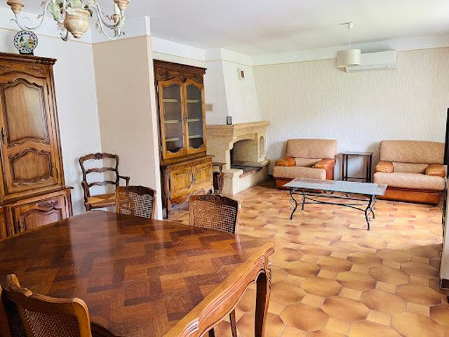 Vente Villa 6 pièces 161 m2 Montfrin