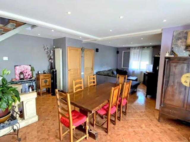 Vente Villa 6 pièces 160 m2 Garons
