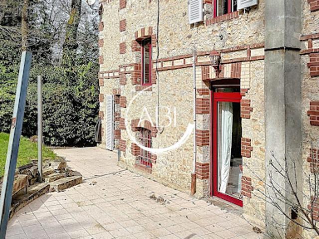 Vente Villa 6 pièces 165 m2 Bagnoles de l'Orne Normandie