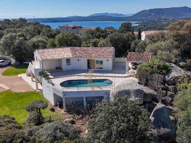 Vente Villa 6 pièces 168 m2 Sainte lucie de porto vecchio