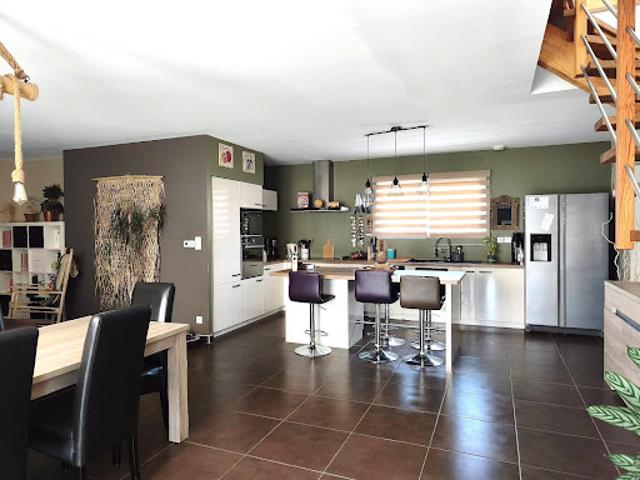 Vente Villa 6 pièces 174 m2 Uzein