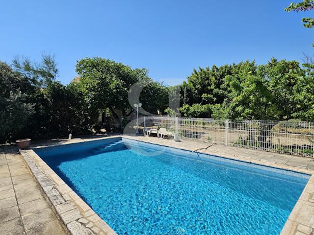 Vente Villa 6 pièces 175 m2 Sainte Cécile les Vignes