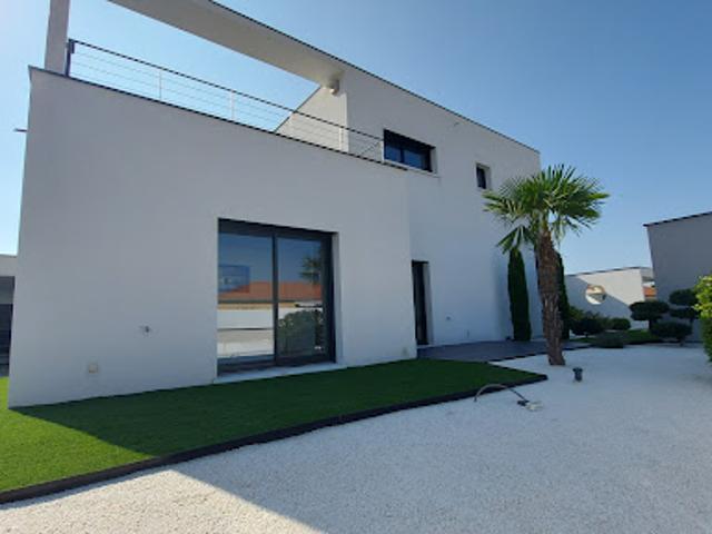 Vente Villa 6 pièces 175 m2 Pont du Château