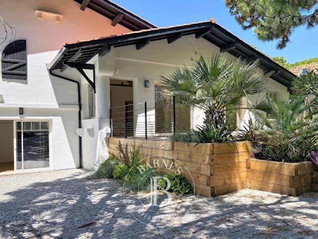 Vente Villa 6 pièces 180 m2 Arcachon