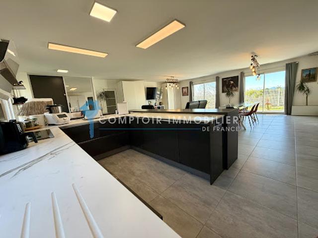 Vente Villa 6 pièces 180 m2 Gallargues le Montueux
