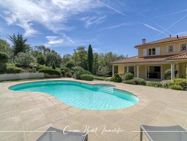 Vente Villa 6 pièces 186 m2 Saint Pierre de Chandieu