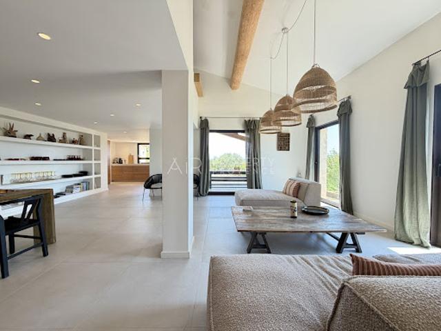 Vente Villa 6 pièces 188 m2 Cadenet