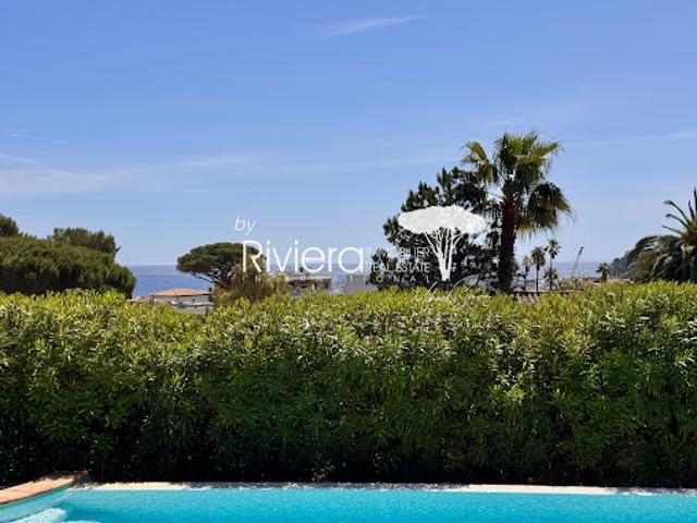 Vente Villa 6 pièces 190 m2 Cavalaire sur Mer