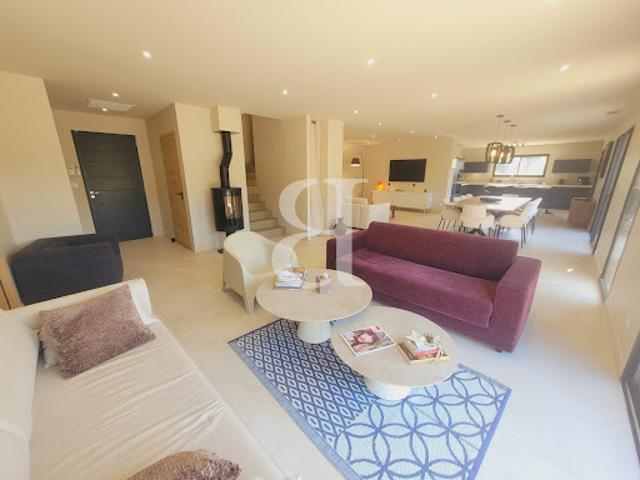 Vente Villa 6 pièces 203 m2 Grignan