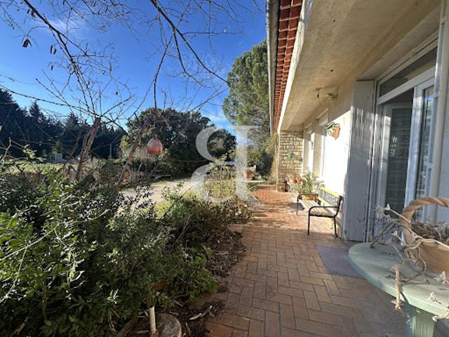 Vente Villa 6 pièces 205 m2 Le Thor
