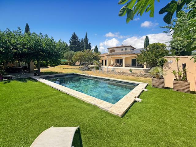 Vente Villa 6 pièces 205 m2 Uzès