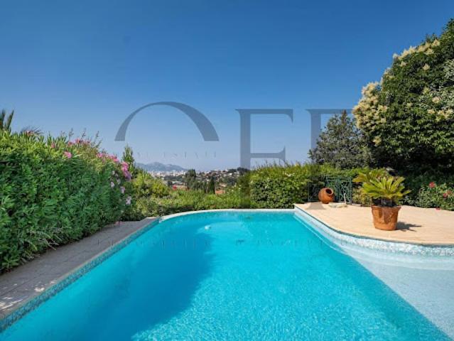 Vente Villa 6 pièces 206.46 m2 Marseille 12ème
