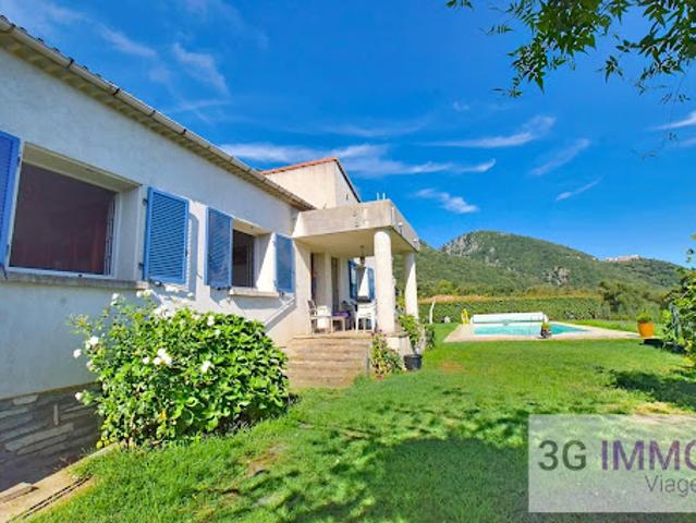 Vente Villa 6 pièces 208 m2 Santa Maria Poggio