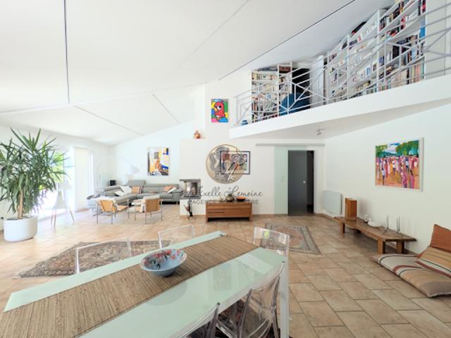 Vente Villa 6 pièces 219 m2 Charbonnières les Bains