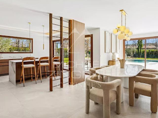 Vente Villa 6 pièces 220 m2 Fayence