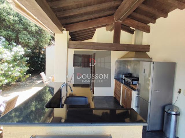 Vente Villa 6 pièces 223 m2 Saint Siffret