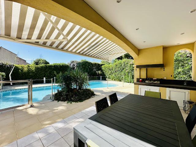 Vente Villa 6 pièces 225 m2 Perols