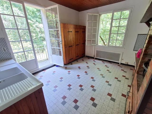 Vente Villa 6 pièces 231 m2 Saint Pierre lès Nemours