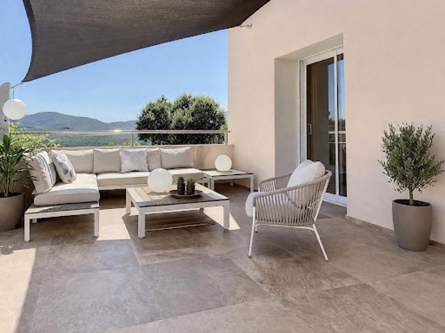 Vente Villa 6 pièces 235 m2 Sainte lucie de porto vecchio