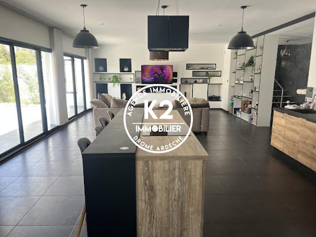 Vente Villa 6 pièces 240 m2 Montelimar