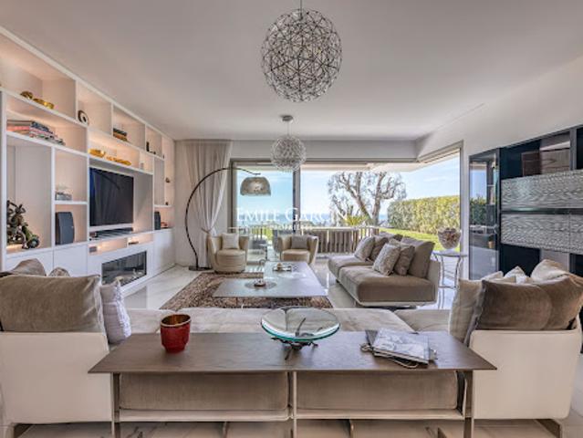 Vente Villa 6 pièces 242.64 m2 Nice