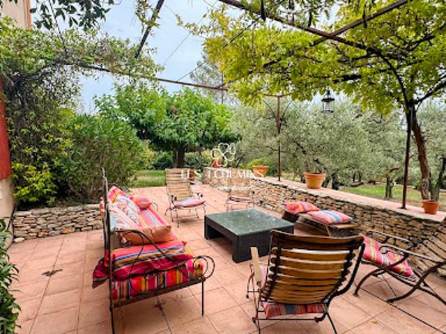 Vente Villa 6 pièces 250 m2 Fuveau