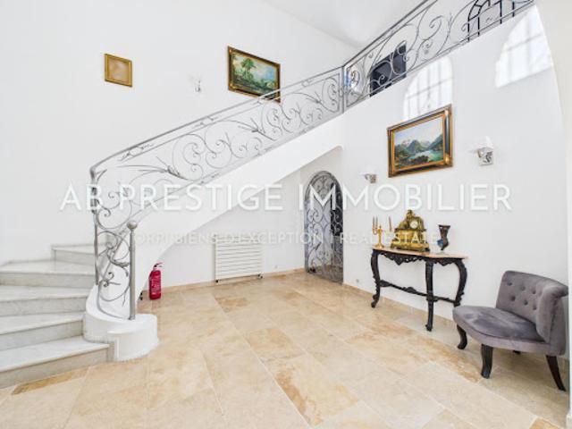 Vente Villa 6 pièces 251 m2 Peymeinade