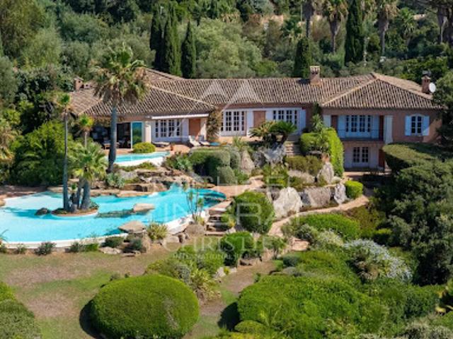 Vente Villa 6 pièces 253 m2 La Croix Valmer