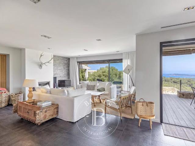 Vente Villa 8 pièces 257 m2 Sainte lucie de porto vecchio
