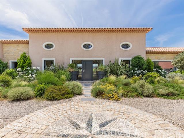 Vente Villa 6 pièces 261 m2 Aups