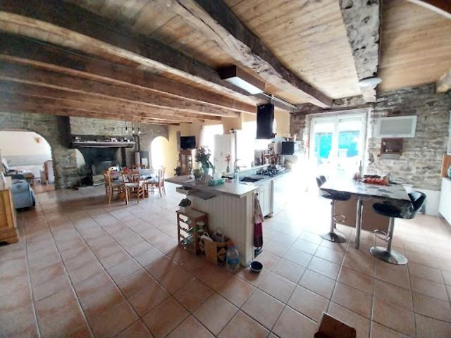Vente Villa 6 pièces 278.67 m2 Pleudihen sur Rance