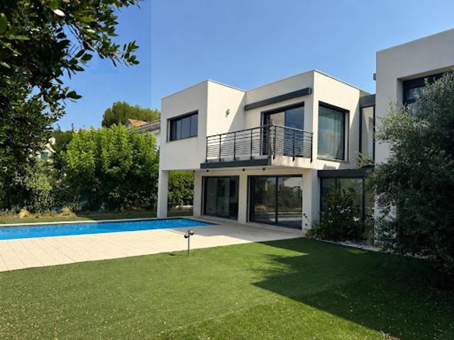 Vente Villa 6 pièces 320 m2 Marseille 8ème