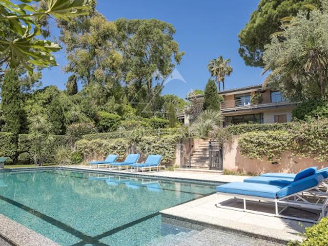 Vente Villa 6 pièces 379.11 m2 Antibes