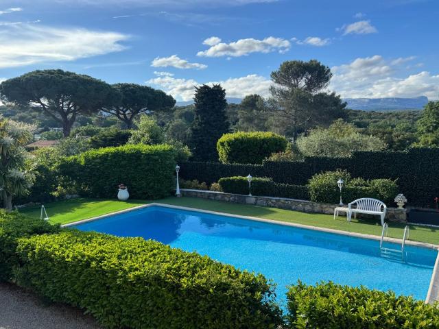 vente villa 7 Pièce s 140m² Valbonne