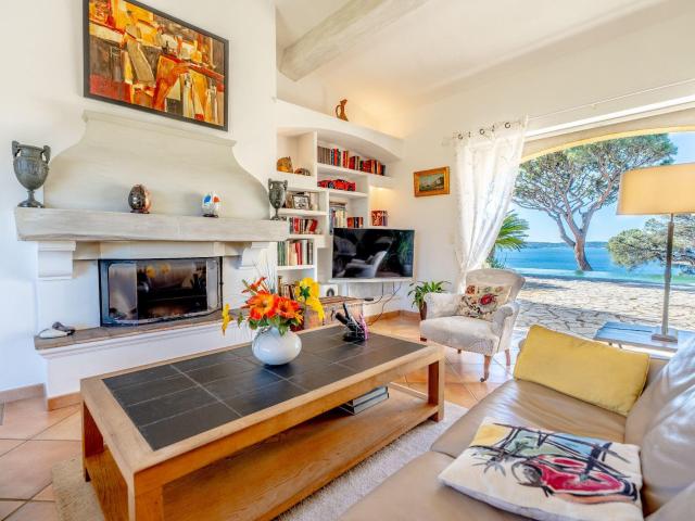 Vente villa 7 Pièce s 203m² Sainte Maxime