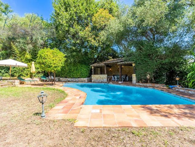 Vente Villa 7 pièces 124.7 m2 Antibes