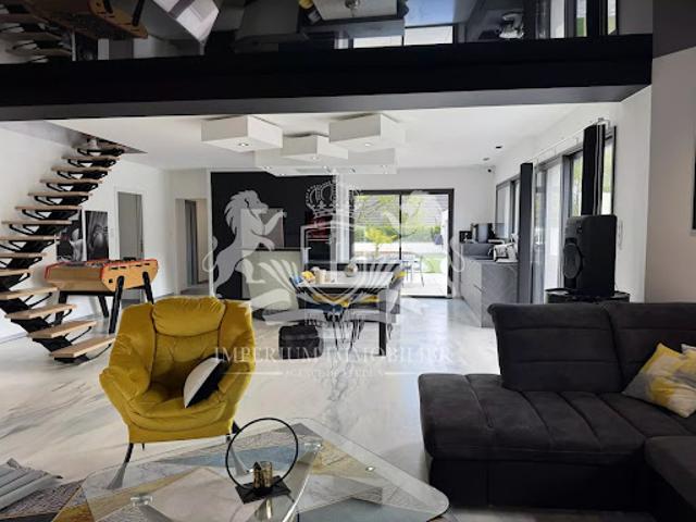 Vente Villa 7 pièces 132.18 m2 Verdun