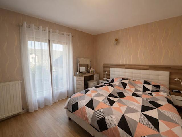 Vente Villa 7 pièces 140.3 m2 Noyal Châtillon sur Seiche